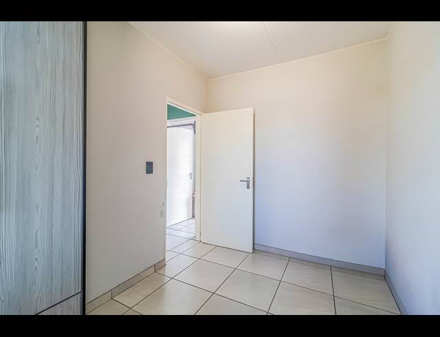 2 BEDROOM APARTMENT FOR SALE IN FLEURHOF
